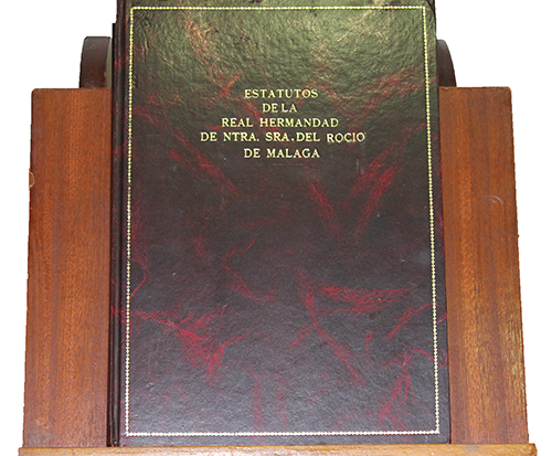 Libro de Estatutos de la Real Hermandad de Nunestra Señora del Rocío de Málaga